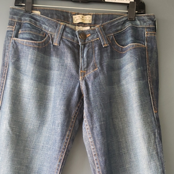 William Rast Jean's size 27 - Picture 3 of 4